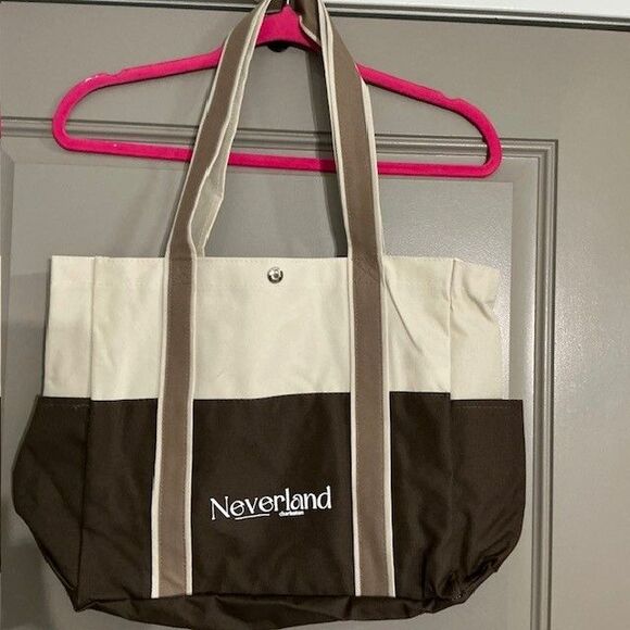 Neverland Handbags - Charleston SC Neverland Brown/Tan Canvas Tote Bag Snap Close 2 pocket NWT